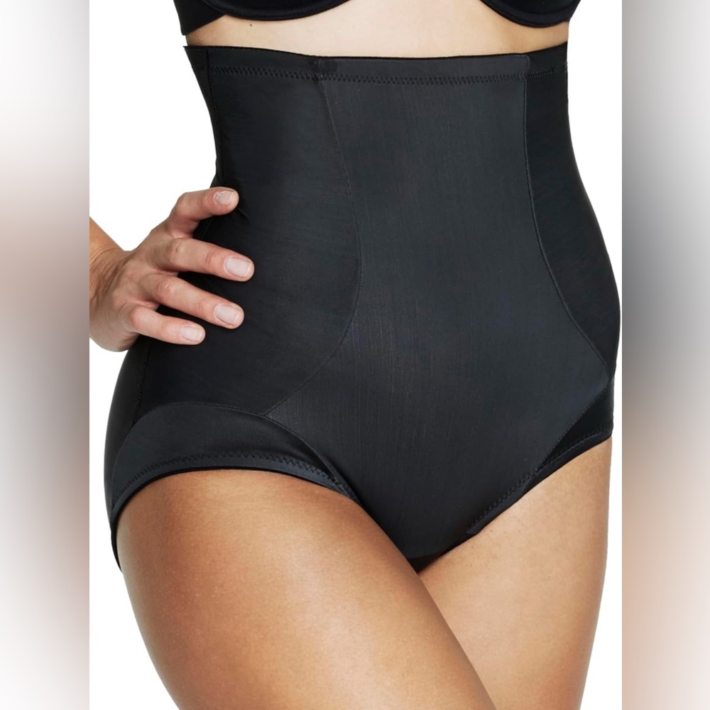 NWT Dominique Adele Medium Control HiWaist Shaper Brief #3002 Slimming Shapewear